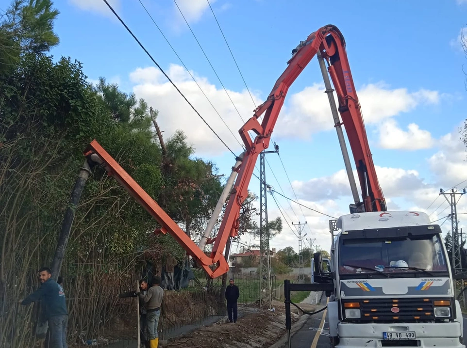 Aliağa Kiralık Mobil Beton Pompası