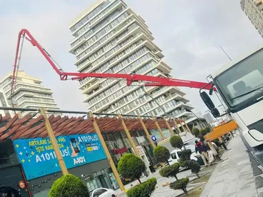 Çeşme Hazır Beton Pompası